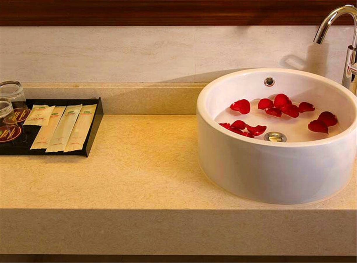 Vienna 3 Best Hotel Meilong Road 深セン市 エクステリア 写真