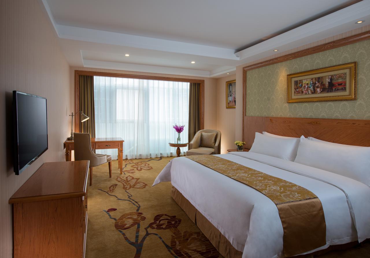 Vienna 3 Best Hotel Meilong Road 深セン市 エクステリア 写真