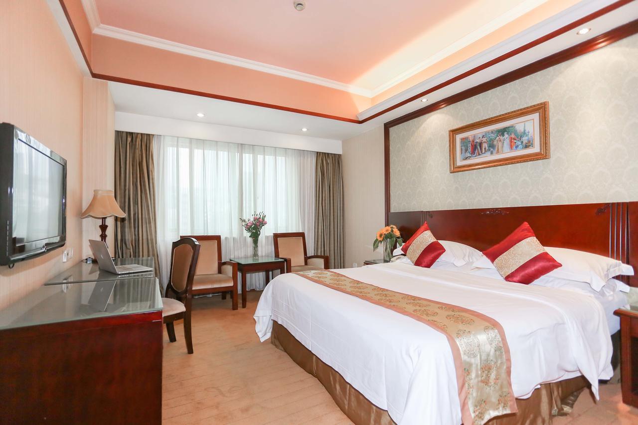Vienna 3 Best Hotel Meilong Road 深セン市 エクステリア 写真